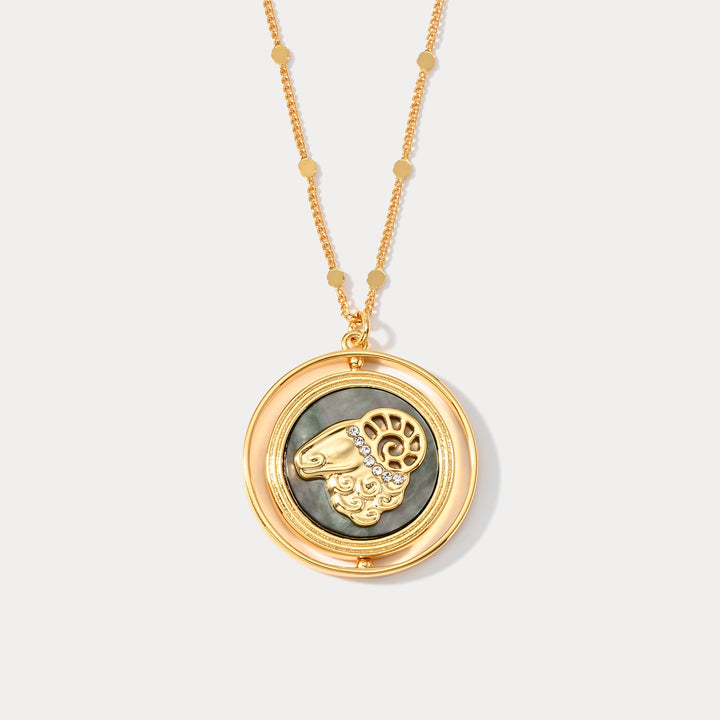 Collar del zodiaco dorado