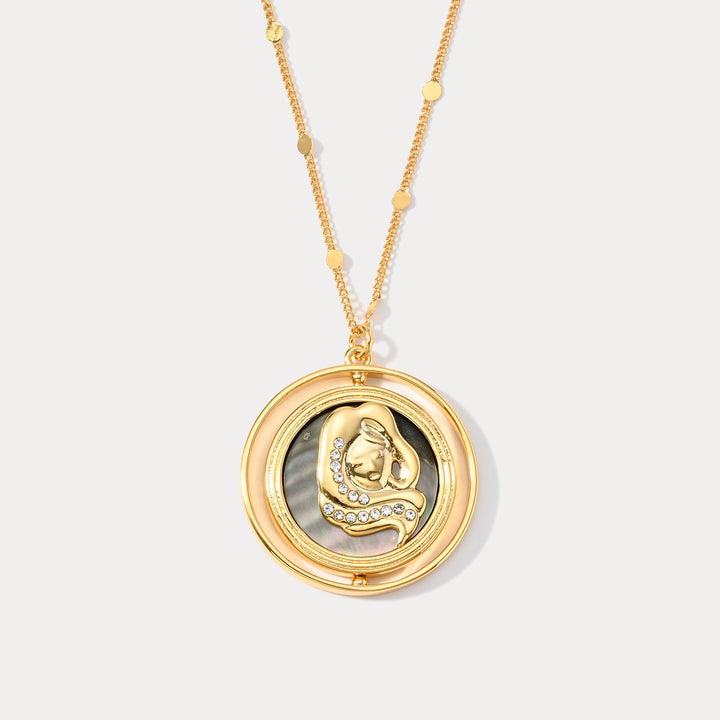 Collar del zodiaco dorado