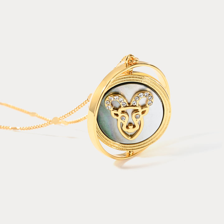 Collar del zodiaco dorado
