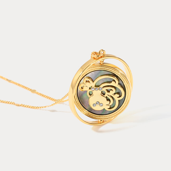 Collar del zodiaco dorado