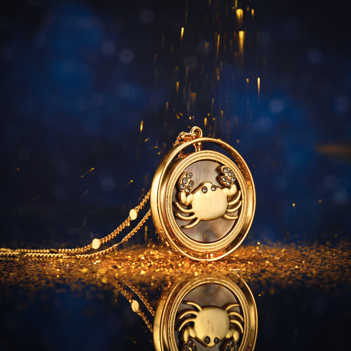 Collar del zodiaco dorado
