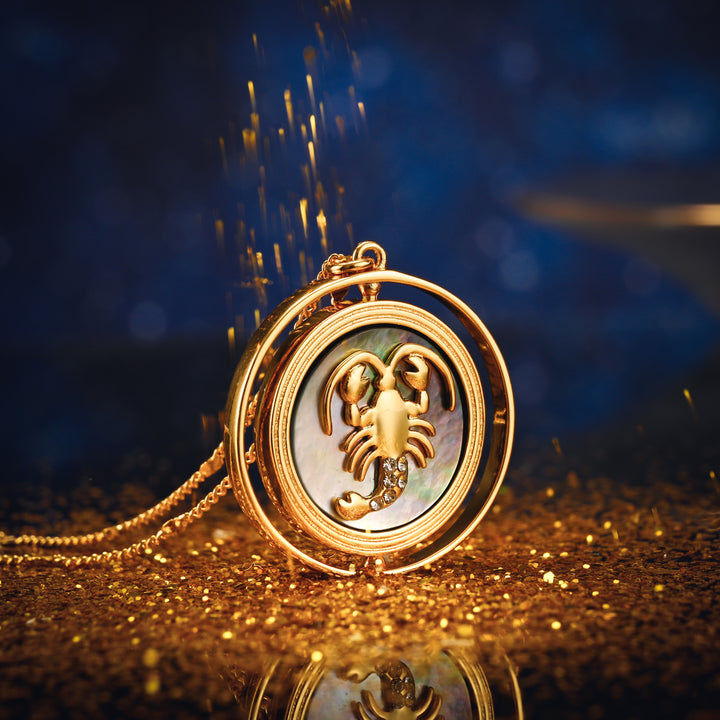 Collar del zodiaco dorado