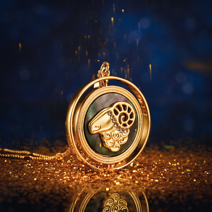 Collar del zodiaco dorado