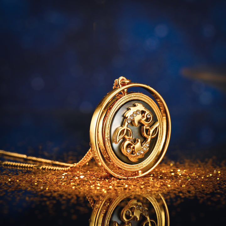 Collar del zodiaco dorado