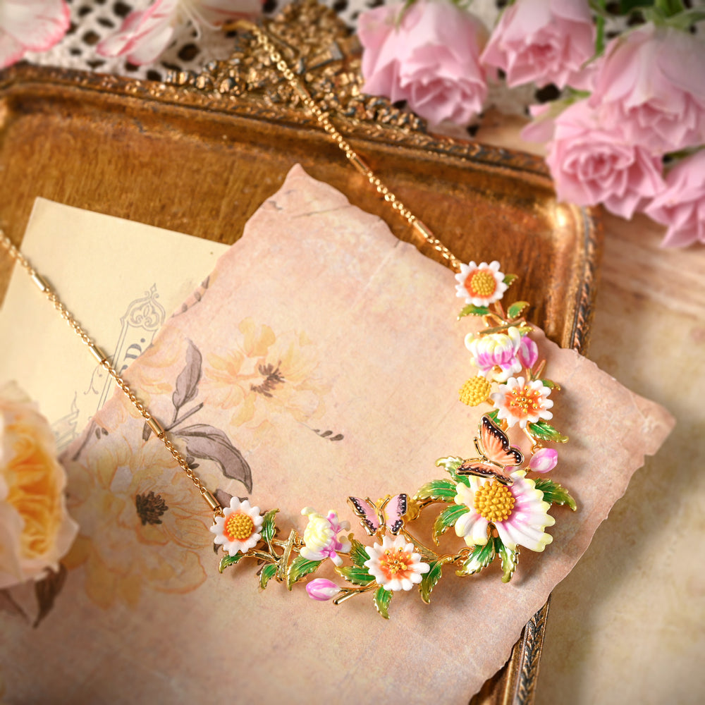 Selenichast Daisy Butterfly Necklace