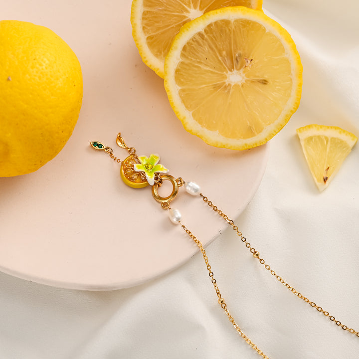 Lemon Flower Necklace Gold