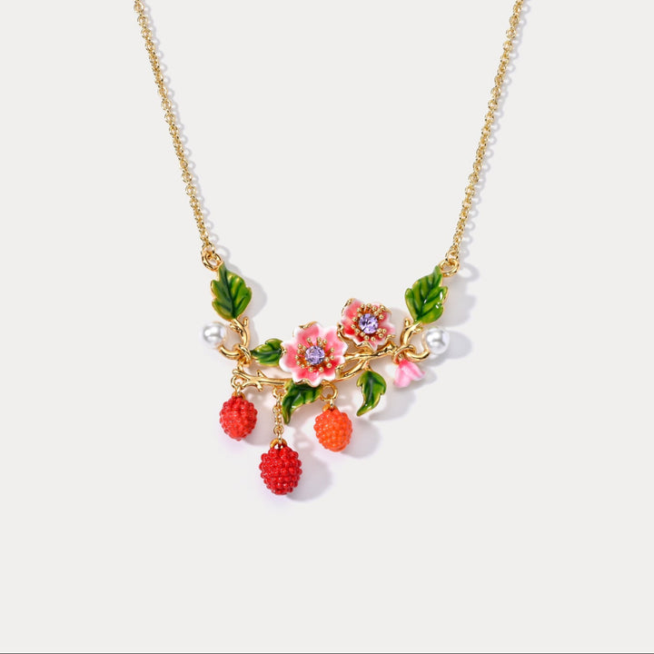 Selenichast Raspberry Flower Necklace