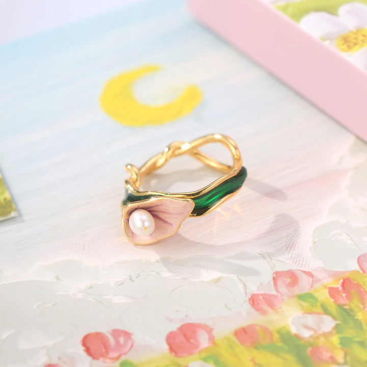Selenichast Calla Ring with Pearl