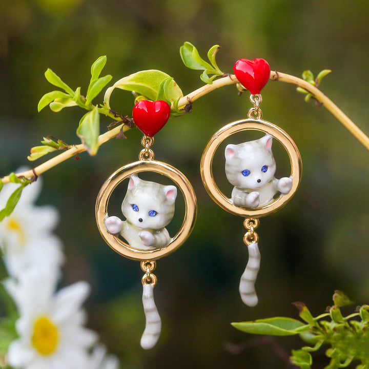 Pendientes americanos de gatos Shorthair
