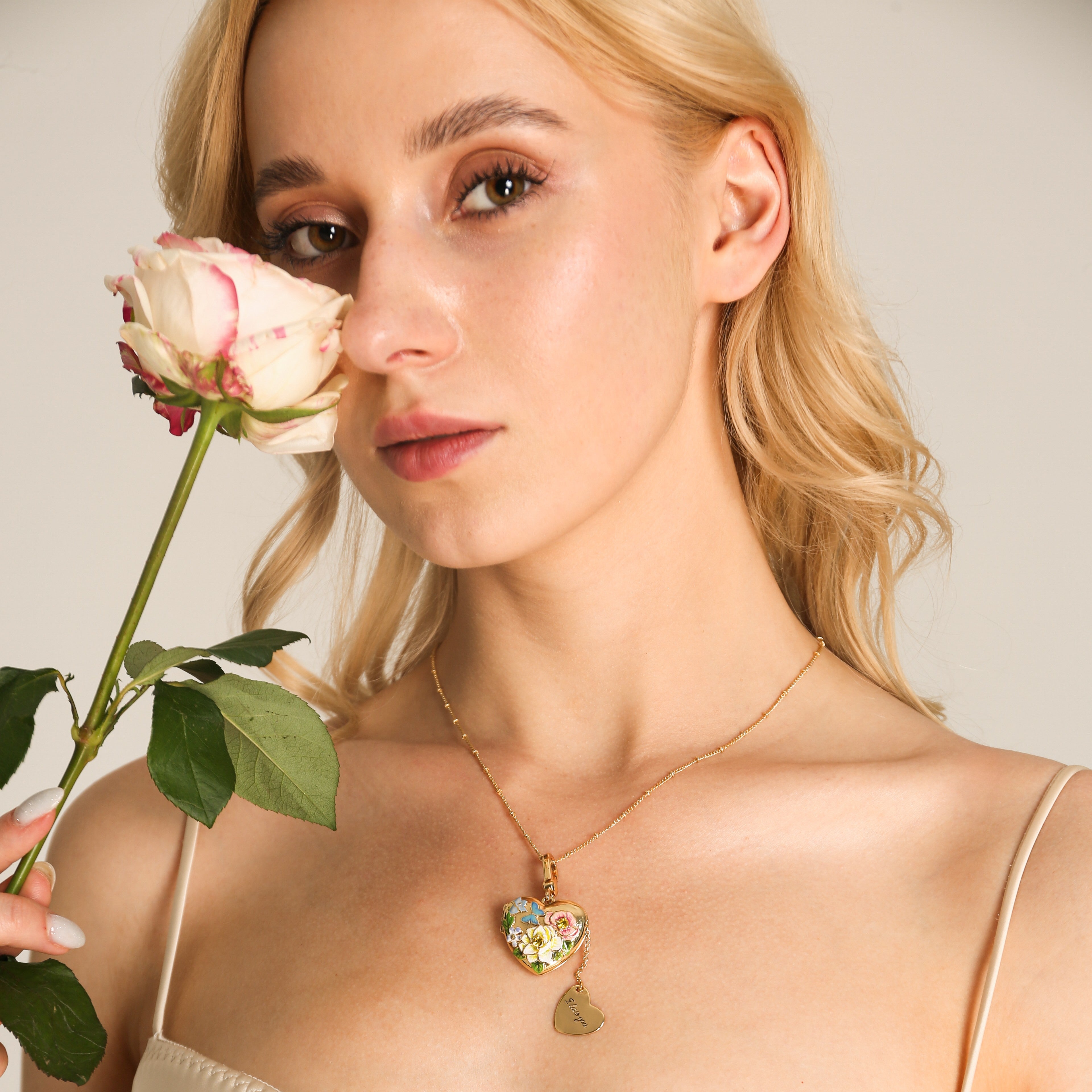 Flower Heart Shaped Locket Necklace