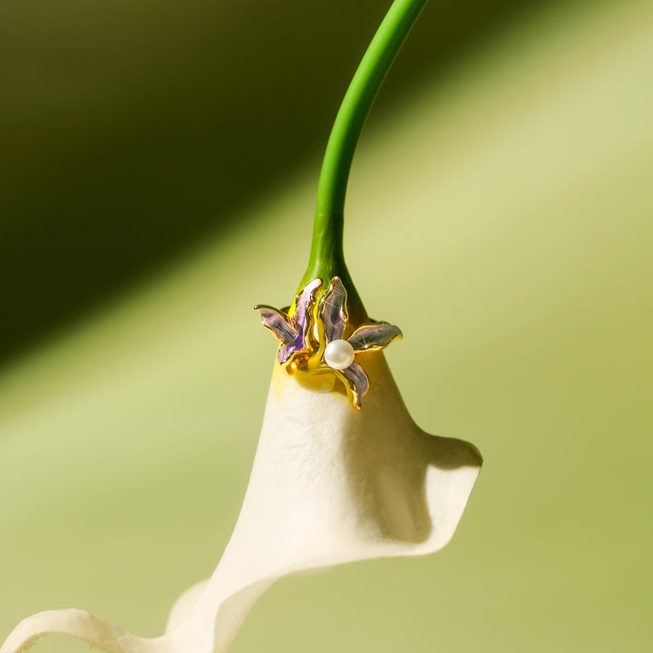 Delicate Iris Flower Pearl Ring