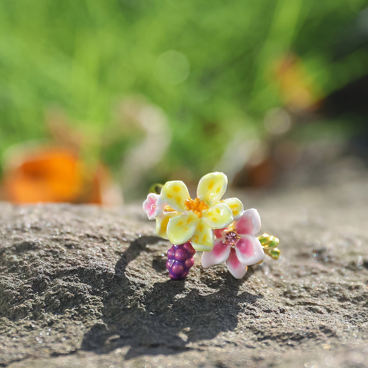 Sweet Grape Flower Enamel Ring Gift Set with Gift Wrapping