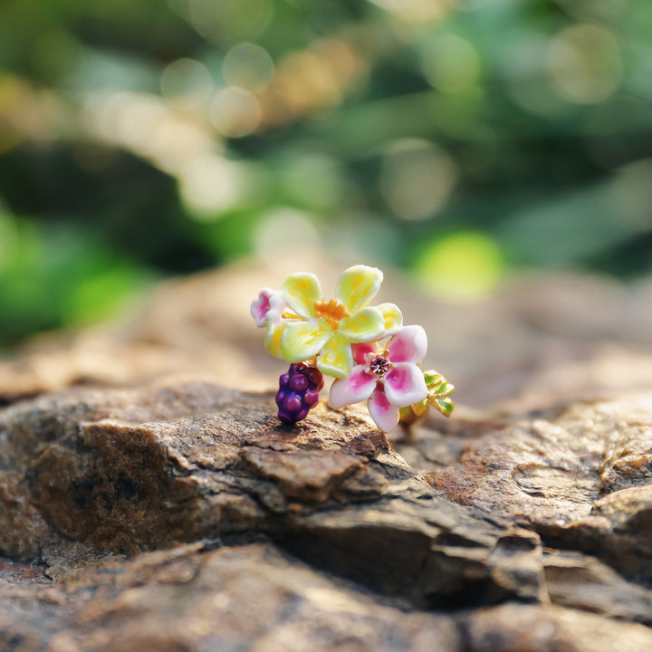 Sweet Grape Flower Gold Ring Gift Set with Gift Wrapping
