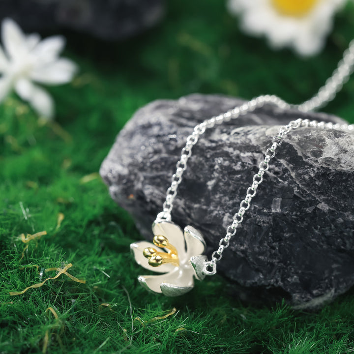 Selenichast Sterling Silver Fresh Blooming Flower Necklace