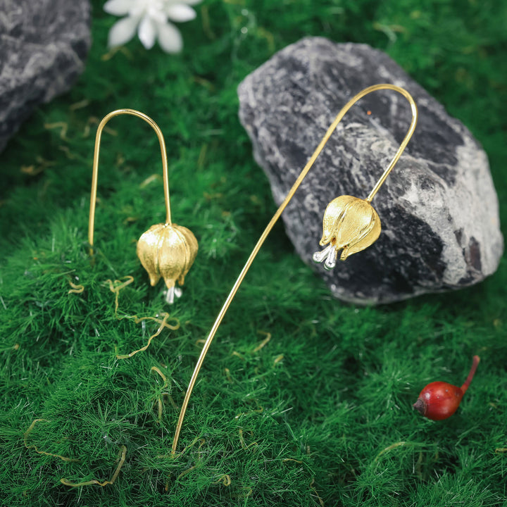 Tulip Hook Fine Earrings