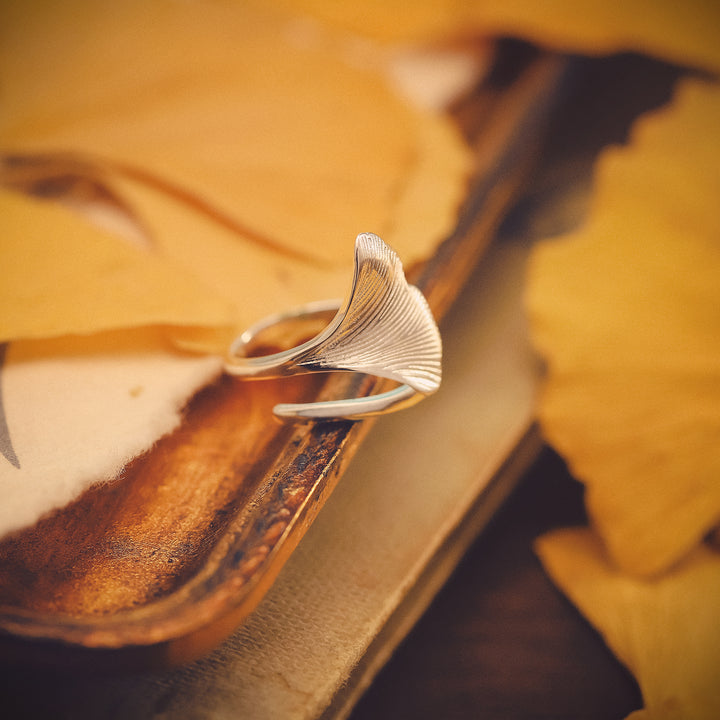 Silver Ginkgo Leaf Simple Wedding Ring
