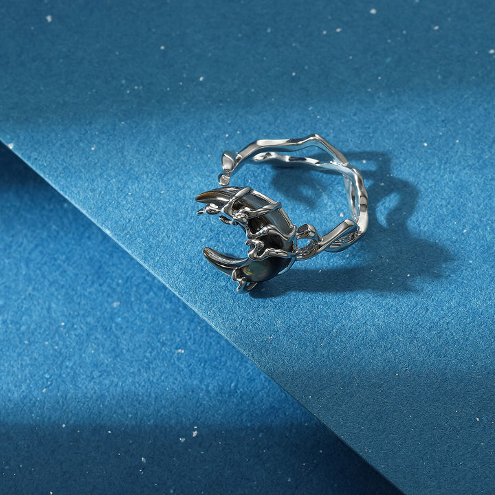 Lunar Tide Platinum Ring