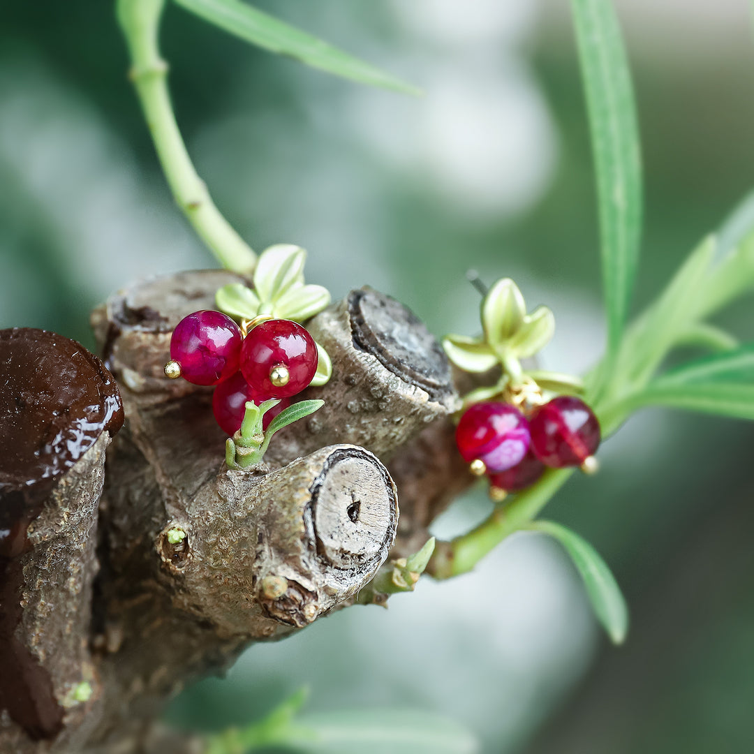 Cranberry 18k Studs Jewelry