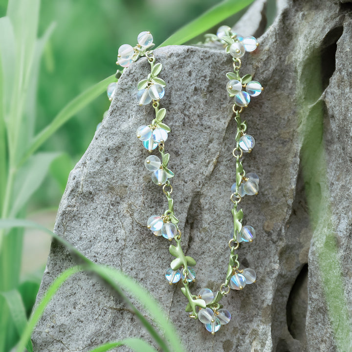 White Currant Gold Necklace