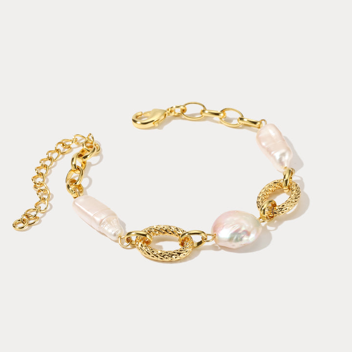 Antique Pearl Hollow Bracelet