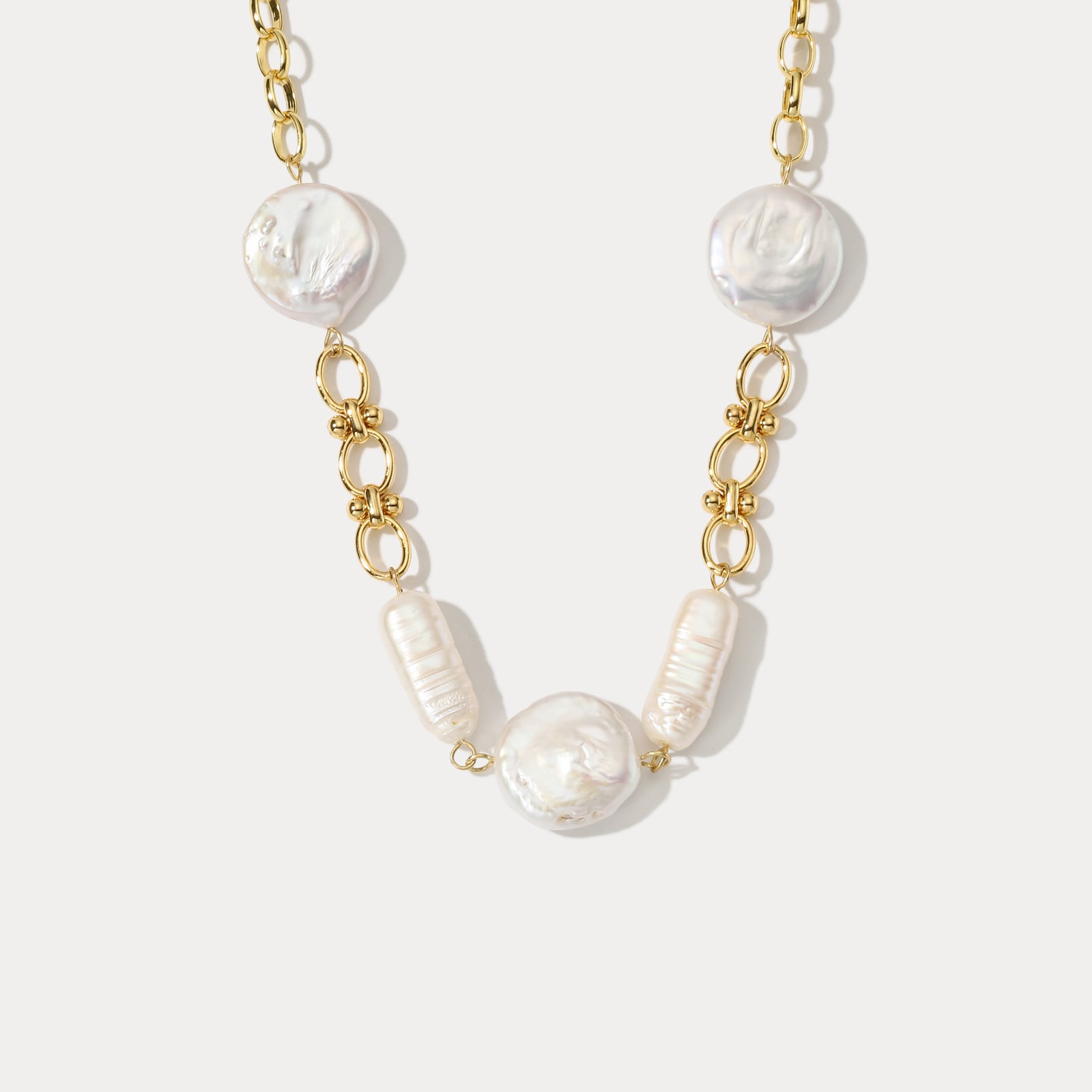 Selenichast Pearl Hollow Necklace