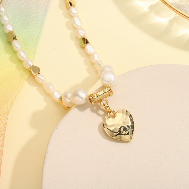 Heart Pendant Pearl Necklace