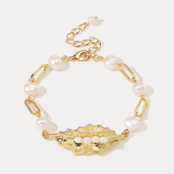 Selenichast Holly Leaf Pearl Bracelet