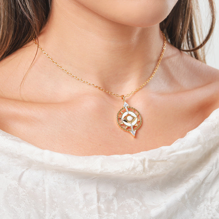 Gold Pendant Necklace