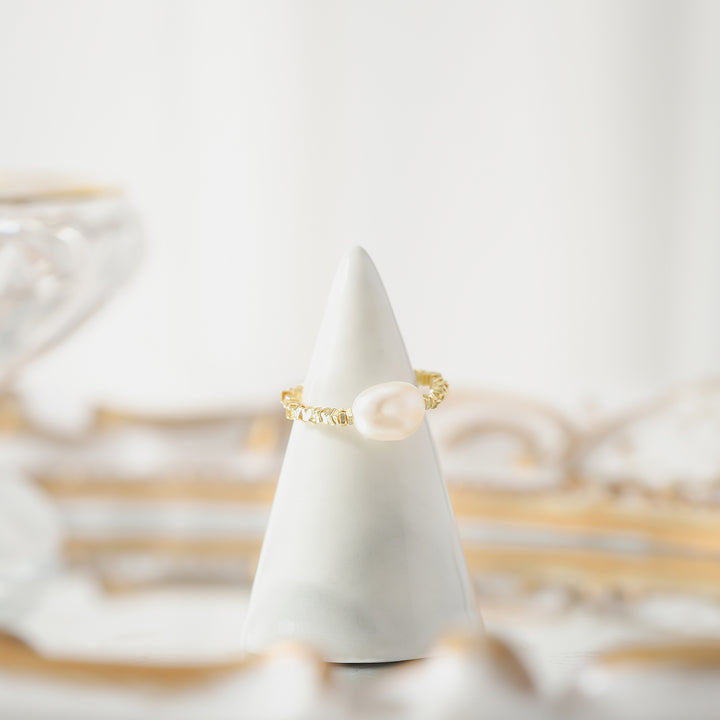 Anello di perle d'oro