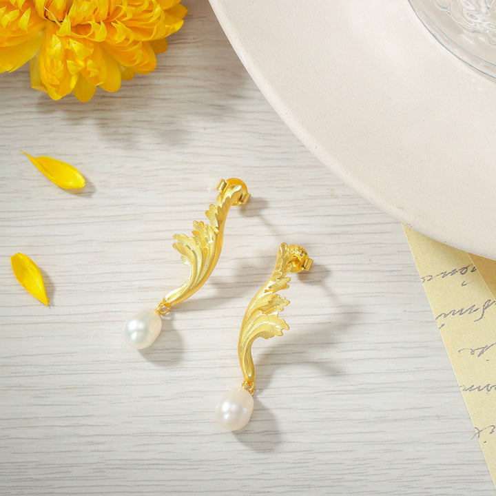Selenichast Carved Acanthus Leaf Pearl Earrings Gift for Mom