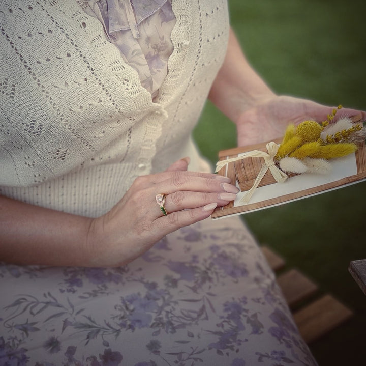 진주와 함께 칼라 반지