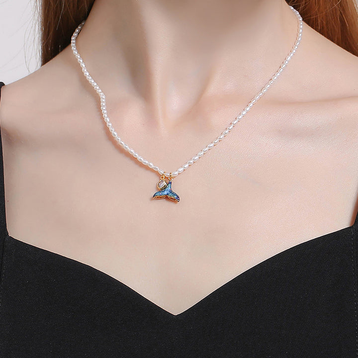 mermaid tail pearl necklace for influencer
