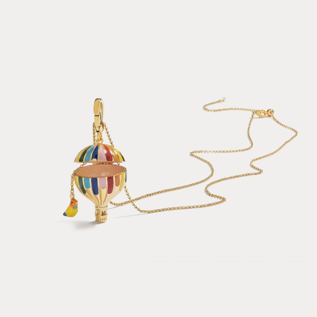 Selenichast hot air balloon pendant necklace