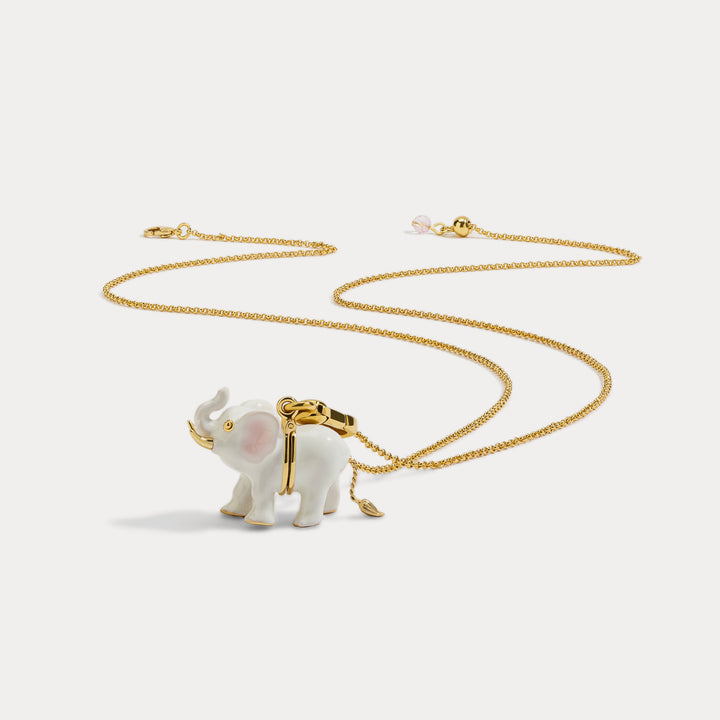 Selenichast elephant pendant