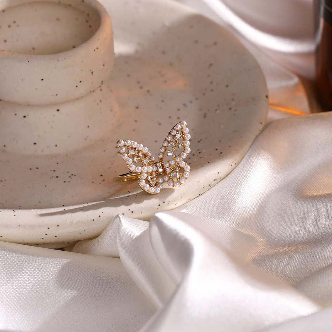 Butterfly Pearl Chic Ring