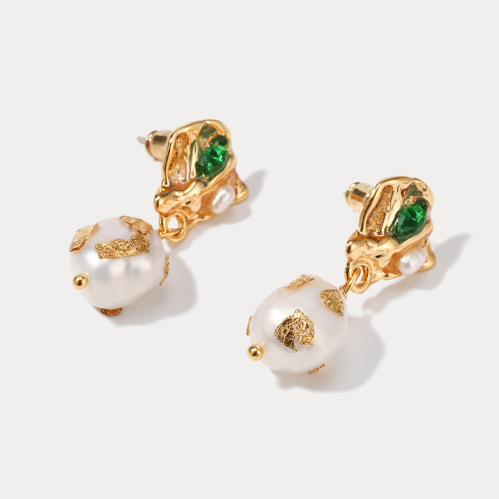 Vintage Pearl Dangling Earrings