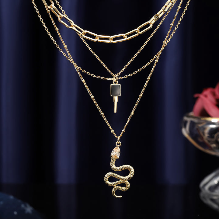 Gold Diamond Gate of Hands Jewelry