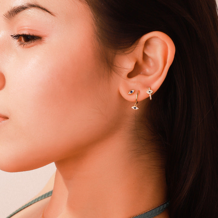 Selenichast sapphire eyes diamond stud earrings