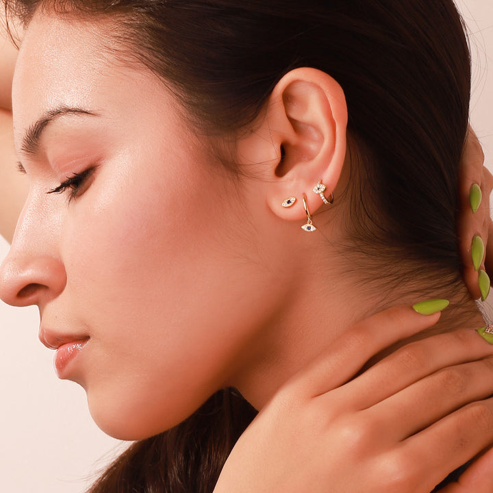 Selenichast sapphire eyes diamond stud earrings