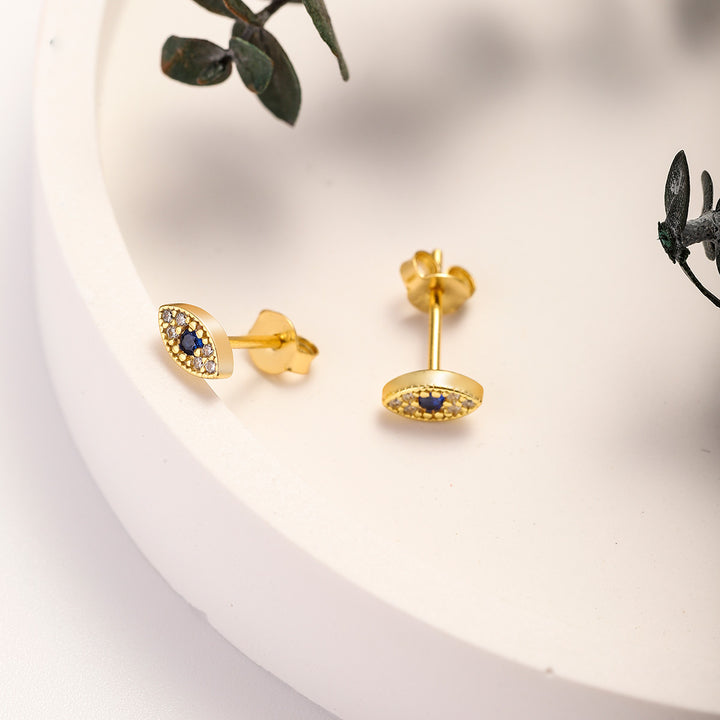 Selenichast sapphire eyes diamond stud earrings