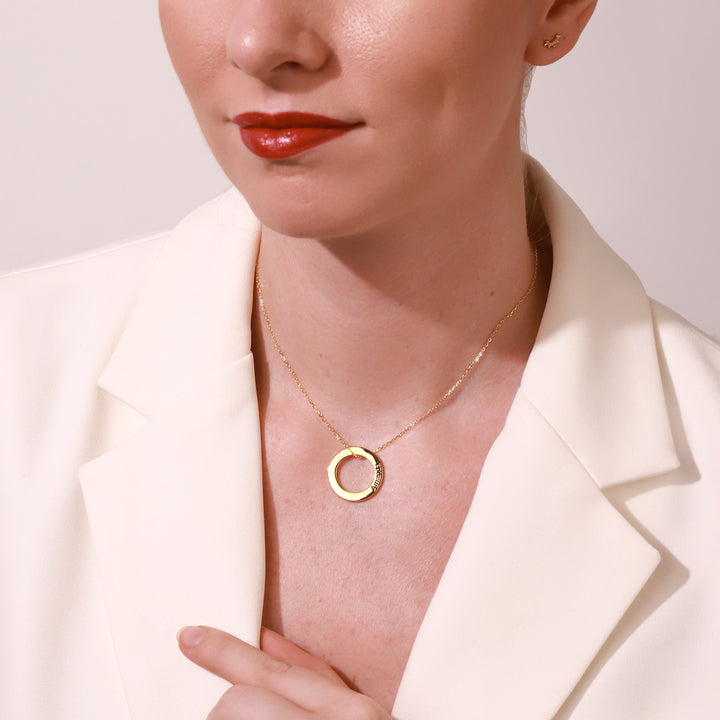Linked Circle Custom Name Pendant Necklace