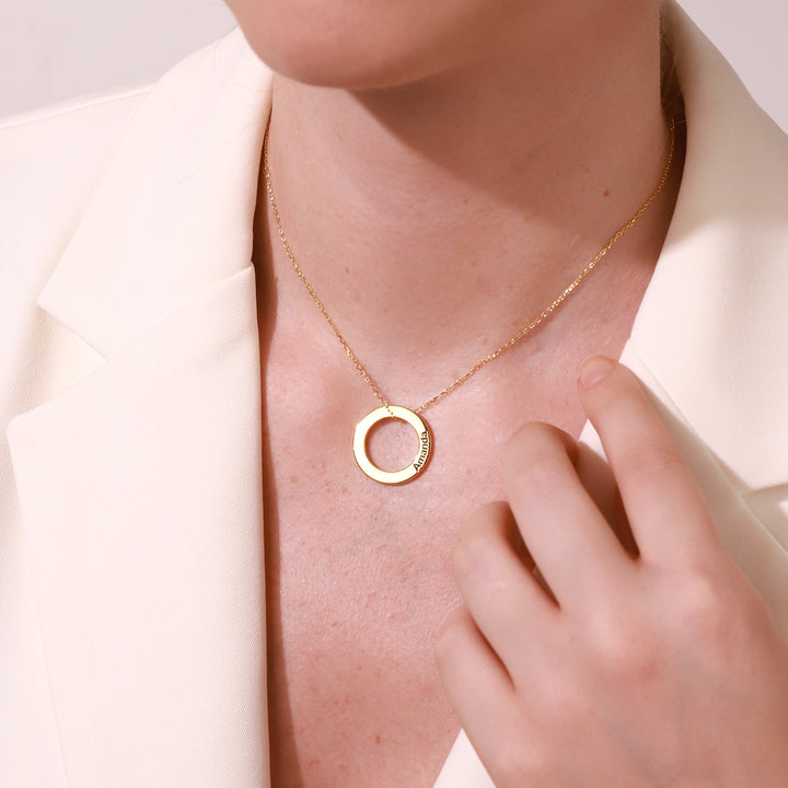 Linked Circle Custom Name Necklace for Women