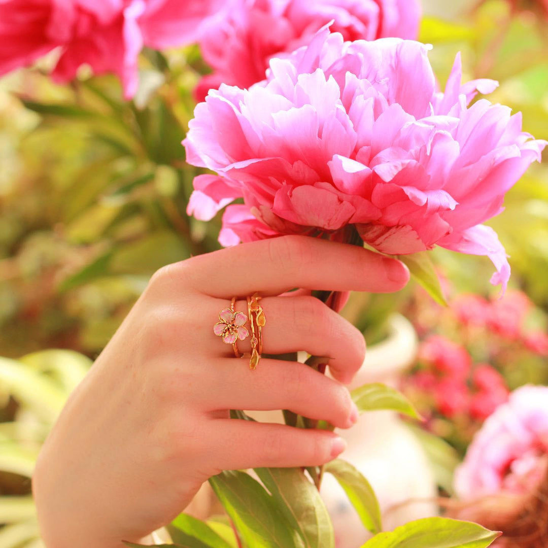 Selenichast Flower Ring | Flower and Ring | Flower Engagement Ring