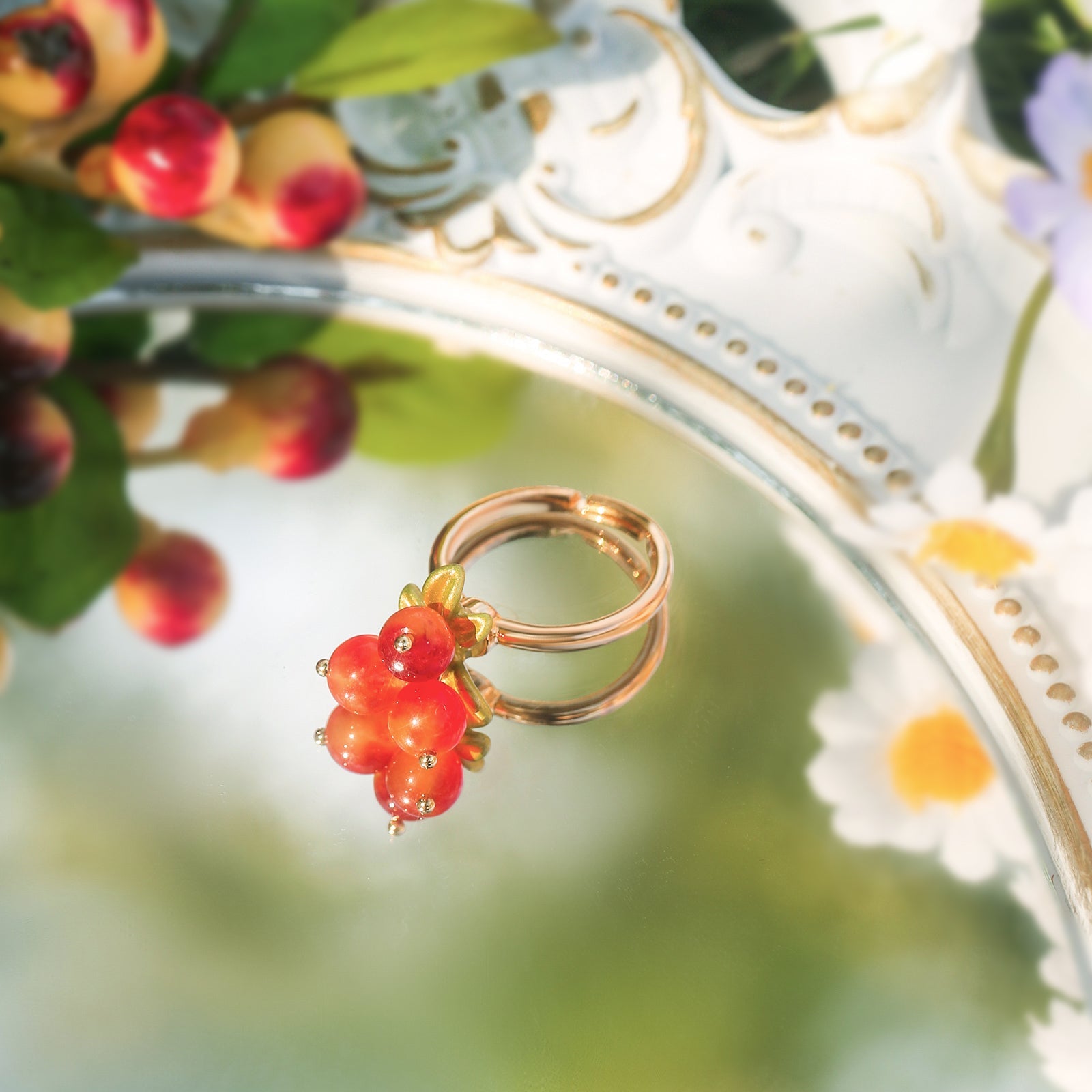 Selenichast Berry Ring