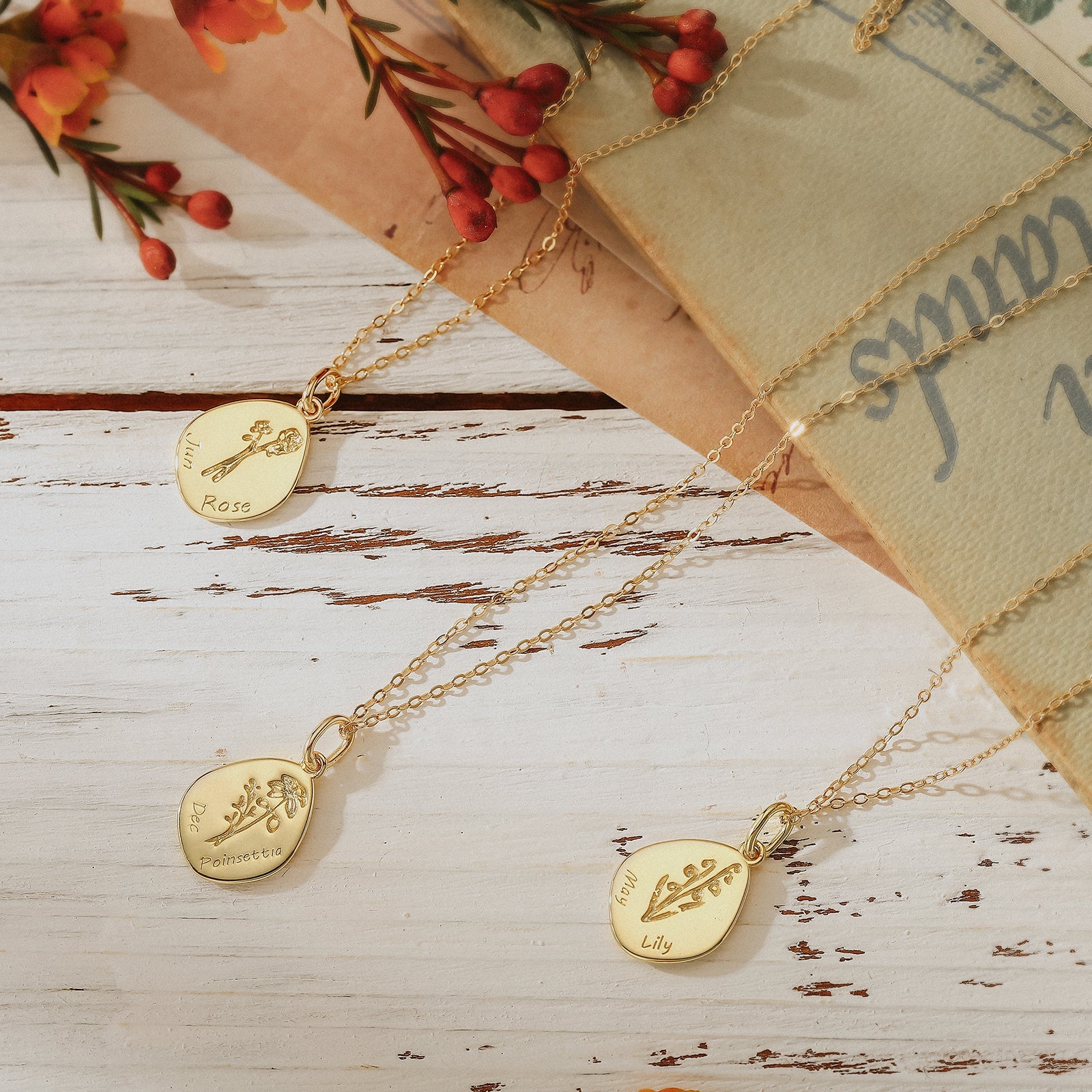 Selenichast Birth Flower Necklace