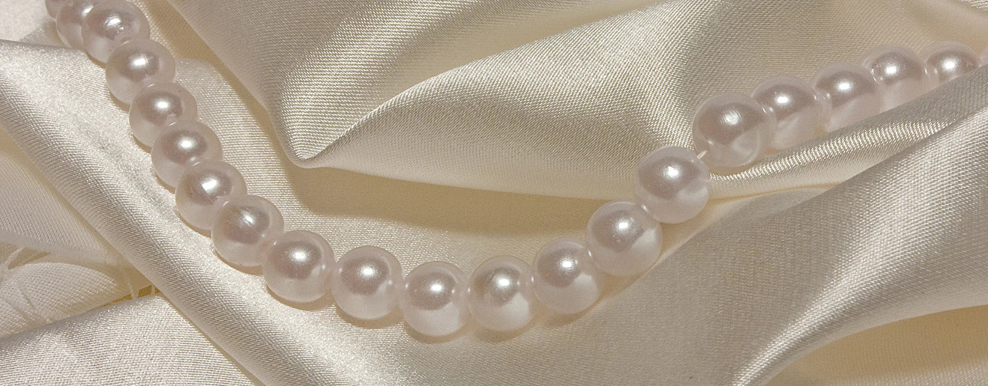 Pearl Jewelry | Mother of Pearl Jewelry | Baroque Pearl Jewelry | Selenichast