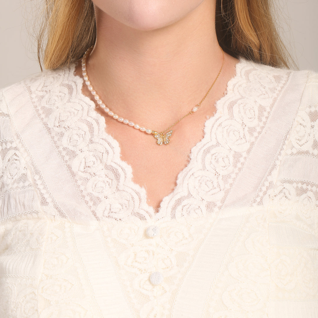 Collana a farfalla
