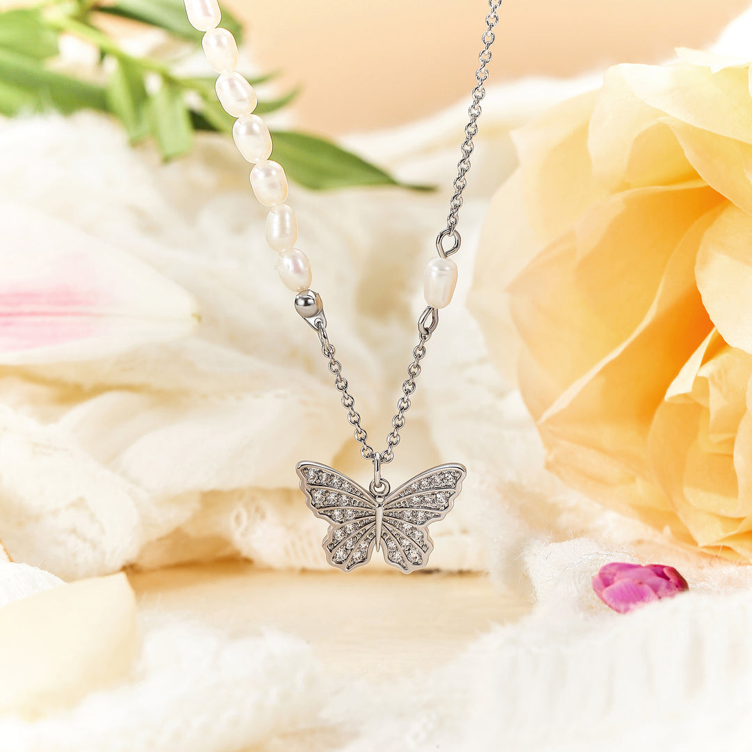 Collana a farfalla