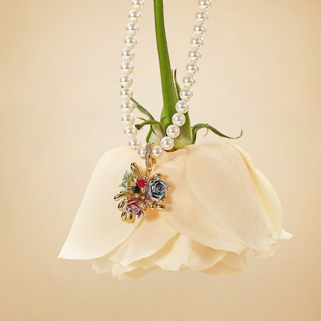 Rose Pearl Pendant Necklace 