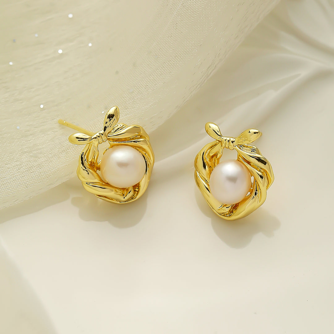 Bow Pearl Stud Earrings